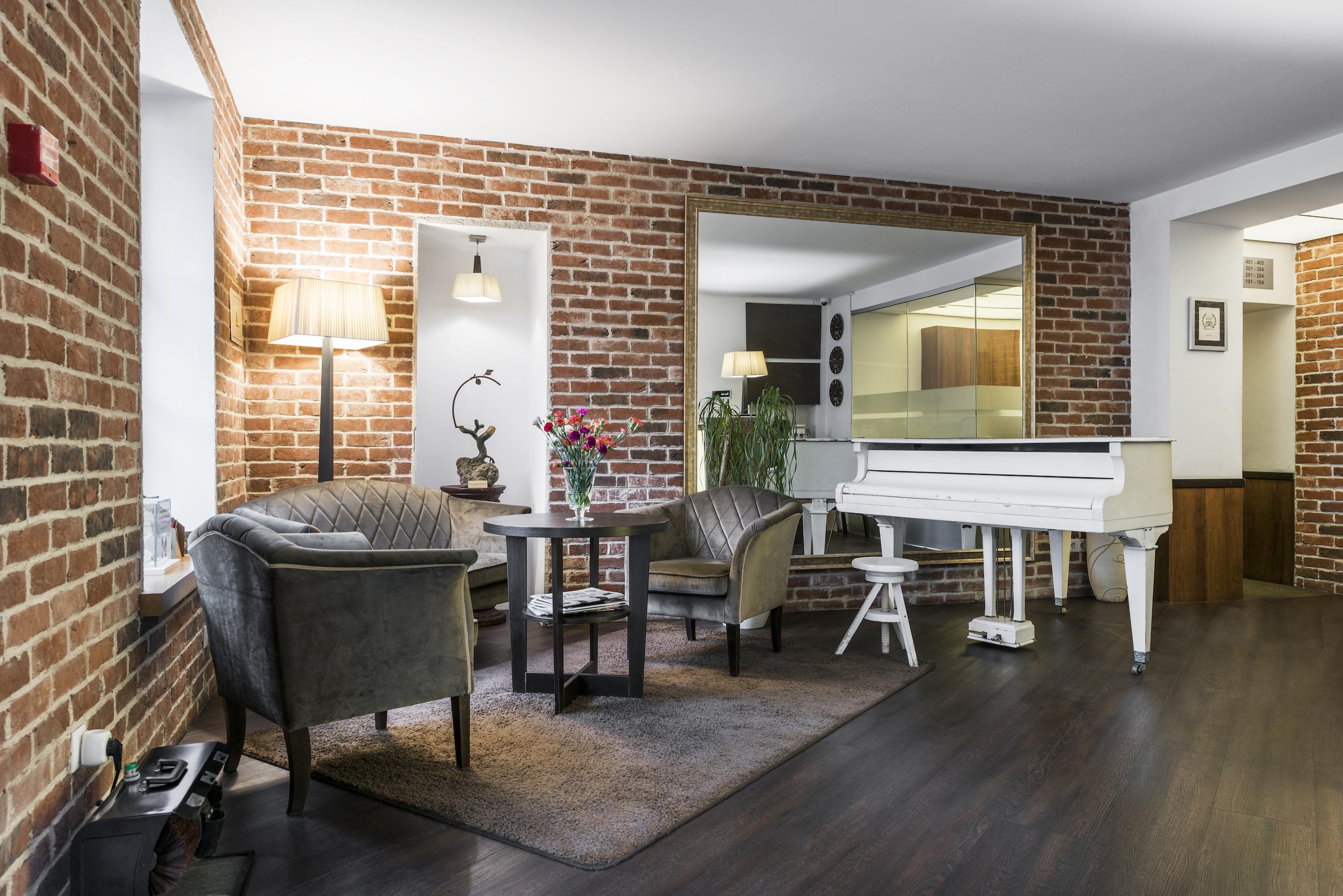 Amberton Cozy Hotel Kaunas Exterior photo